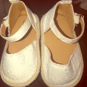 Floral white Sandals for a baby girl